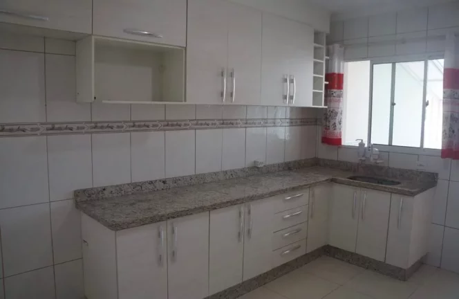 Imagem Sobrado Cidade Patriarca - 105 m² - 2 Dormitórios - 1 Suíte - Sacada - Quintal - Churrasqueira - 4 Vagas de garagem