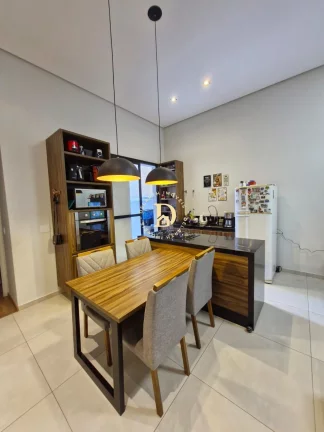Imagem Casa - Bosque dos Eucaliptos - SJCampos - 3 Dormitórios (1 suíte) - 90m² -
