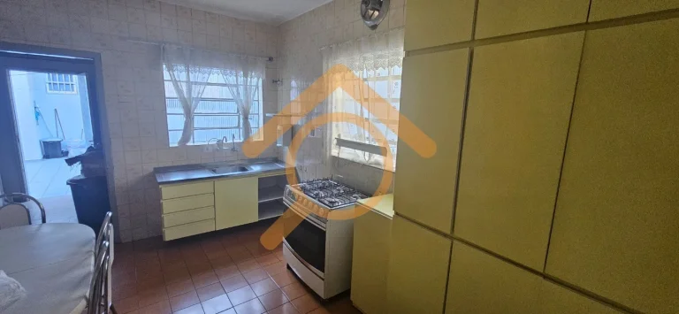 Imagem Casa em Condomínio à Venda em São Paulo-SP, Jardim Campo Grande: 4 Quartos, 2 Suítes, 3 Salas, 5 Banheiros, 4 Vagas, 250 m². Oportunidade para Reforma: 2 Casas, 350 m².