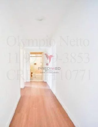 Imagem Excelente Apartamento na Praça da Árvore