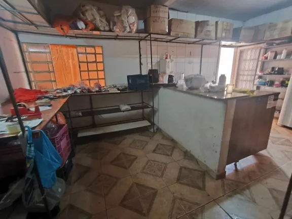 Imagem Glapão Comercial No Recanto Do Bosque De Frente Para Avenida