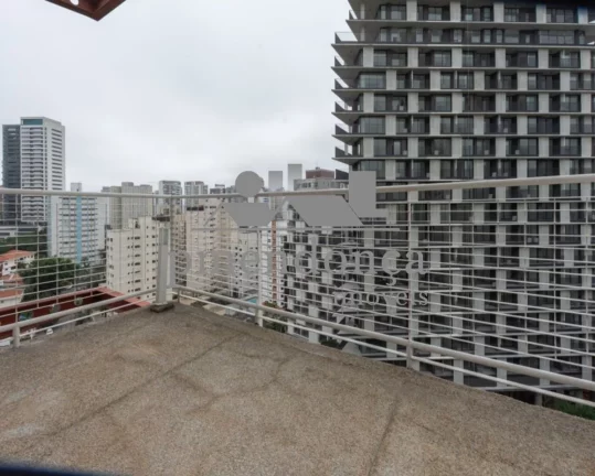 Imagem Cobertura triplex à venda na Vila Madalena, com 2 suítes e 03 vagas, 280m²