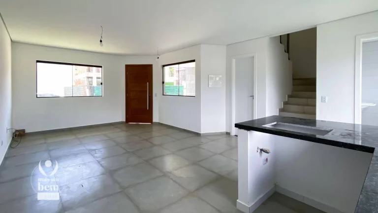 Imagem Sobrado com 3 dormitórios à venda, 132 m² por R$ 530.000,00 - Campo de Santana - Curitiba/PR