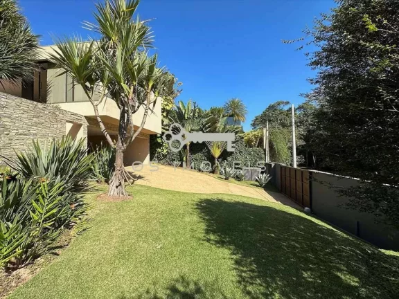 Imagem Cond.Vila de São Fernando casa impecável! Adega, gourmet, piscina, academia