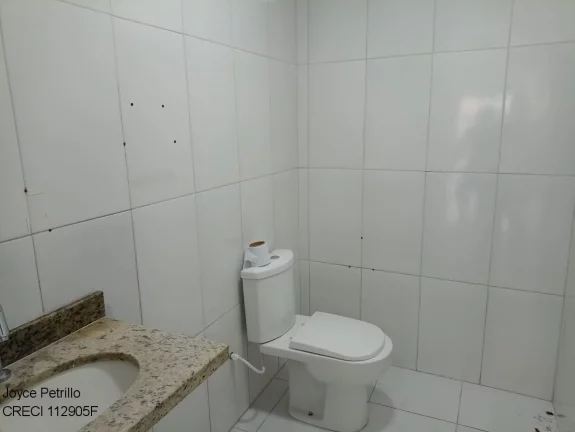 Imagem Excelente oportunidade de locação de um salão comercial no coração da cidade de Peruíbe!