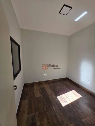 Imagem Casa com 3 dormitórios à venda, 95 m² por R$ 590.000,00 - Villa Verde - Bragança Paulista/SP