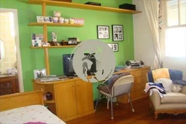 Imagem GARAGEM FECHADA