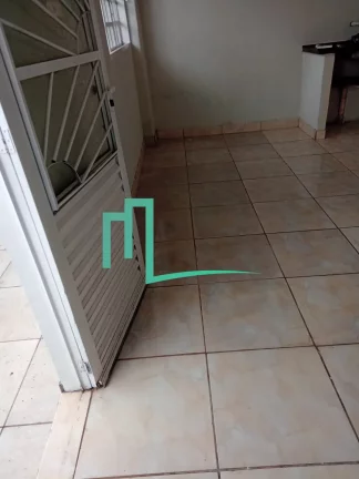 Imagem Ótima casa no Jardim Elimar II