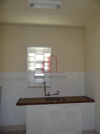 Imagem Imperdível oportunidade! Casa à venda em Franco da Rocha-SP, Centro. 2 quartos, 1 sala, 2 banheiros. 180m² de área.