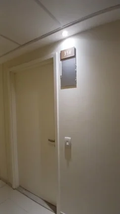Imagem Sala Comercial para Locação em Rio de Janeiro, Barra da Tijuca, 1 banheiro, 1 vaga