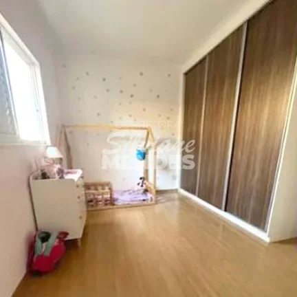 Imagem Maravilhoso Sobrado com 248 m² com 4 dorms no Cond. Jardim Portugal