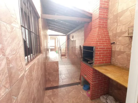 Imagem VENDO SOBRADO DE 03 DORMITÓRIOS NO BAIRRO RESIDENCIAL INGAÍ!