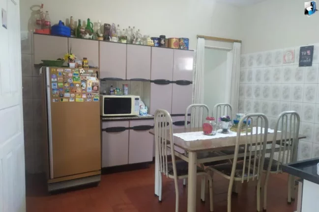 Imagem 2 casas e um ponto comercial no Centro - Tatuí/SP.