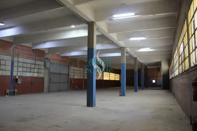 Imagem Galpão/Prédio Comercial para alugar em Osasco - São Paulo/SP.