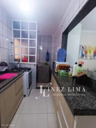 Imagem Apartamento 2 Quartos para Temporada em Itapema, meia praia, 2 dormitórios, 1 suíte, 2 banheiros, 1 vaga