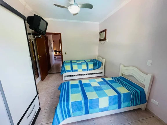 Imagem Residência de 3 Dormitórios com Piscina e Quadra Poliesportiva! Módulo 26