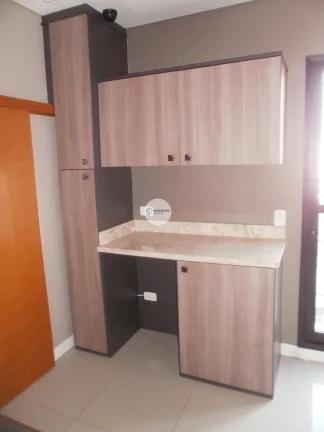 Imagem Conjunto Comercial, 76,11m2, à venda em Curitiba, Centro