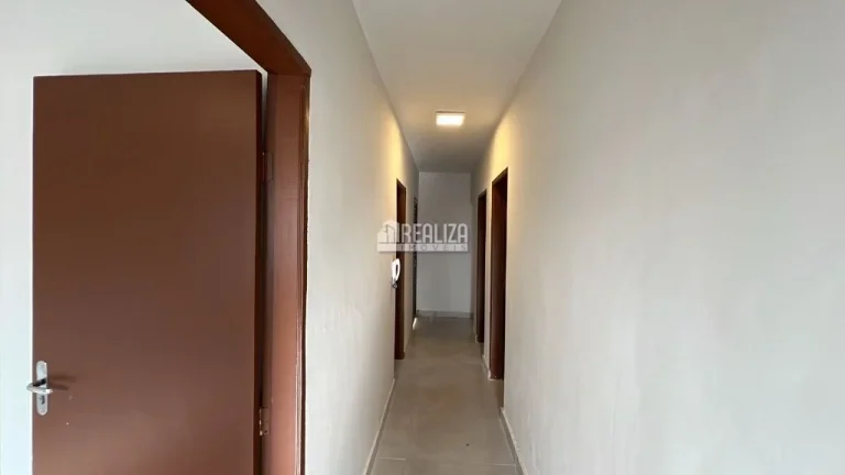Imagem Casa à venda no bairro Vila Arquelau, Uberaba - 3 dormitórios, 4 garagens e mais!