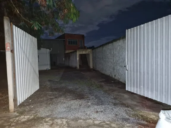 Imagem Galpão comercial para locação em Sorocaba-SP, bairro Boa Vista: 4 salas e 158,00 m² de área.
