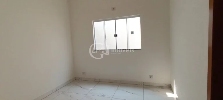 Imagem Casa à venda em Campo Grande-MS, bairro Santo Antônio: 3 quartos, 1 suíte, 4 banheiros, 3 vagas, 122m². Aproveite!