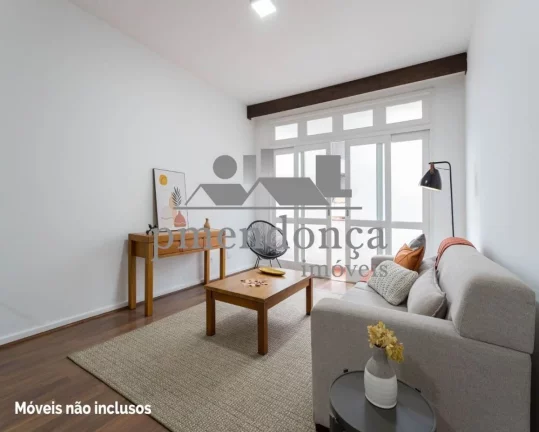 Imagem Apartamento reformado em Pinheiros perto do metrô, com 3 quartos e 1 vaga.