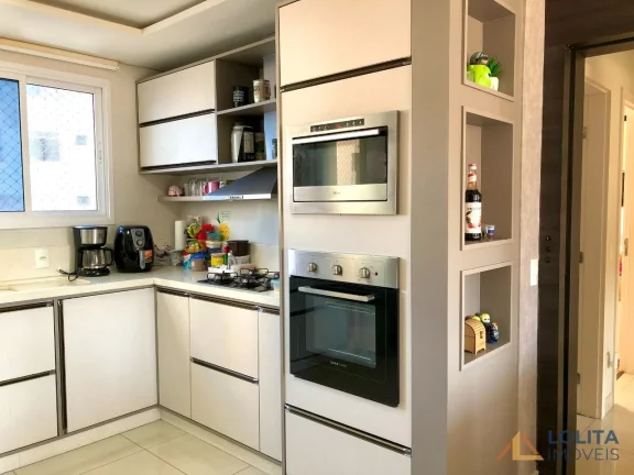 Imagem Apartamento à venda próximo à praça Getúlio Vargas no Centro de Florianópolis/SC