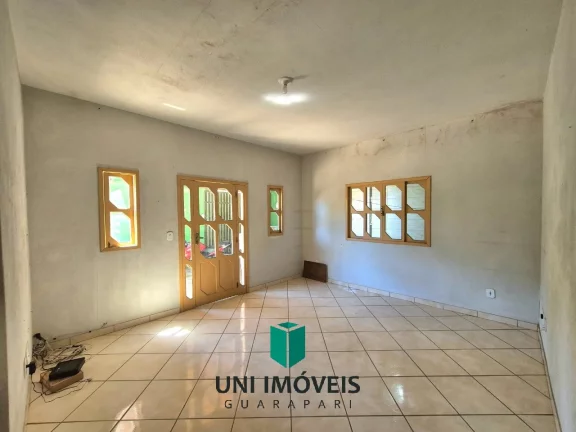 Imagem Casa de Esquina à Venda na Praia do Morro - 360m², 2 Quartos, Aceita Imóvel como Parte do pagamento!