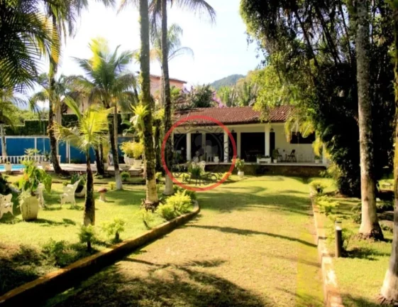 Imagem Lindissima Casa Estilo Colonial,POSSUI 4 QUARTOS , PISCINA, AREA GOURMET INDEPENDENTE, CASA DE CASEIRO
