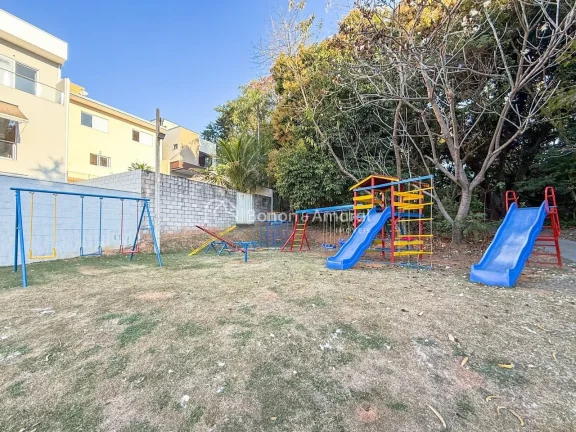 Imagem Casa à Venda no Condomínio Flor da Serra em Valinhos/SP