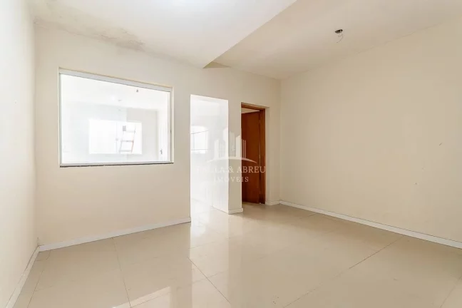Imagem Casa com Terreno de 70m² e 101m²de área útil São 3 Dormitórios, 2 Banheiros, Sacada, 2 Vagas, Quintal no Bairro Casa Branca, Santo André
