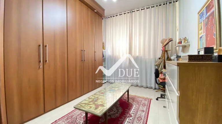 Imagem Apartamento no Gonzaga, frente mar, com vista , amplo e pronto para morar