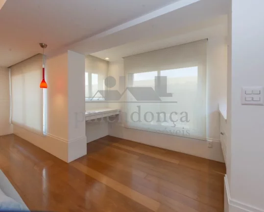 Imagem Maravilhosa Cobertura Triplex com 1200m² e vista 360 graus!