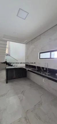 Imagem Casa em Condomínio para Venda em Parnamirim, Cajupiranga, 5 dormitórios, 3 suítes, 4 banheiros, 4 vagas