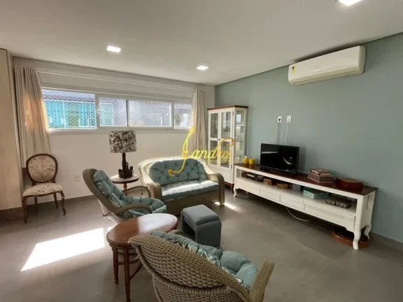 Imagem Sobrado Beira Lago, com 04 suites e piscina aquecida