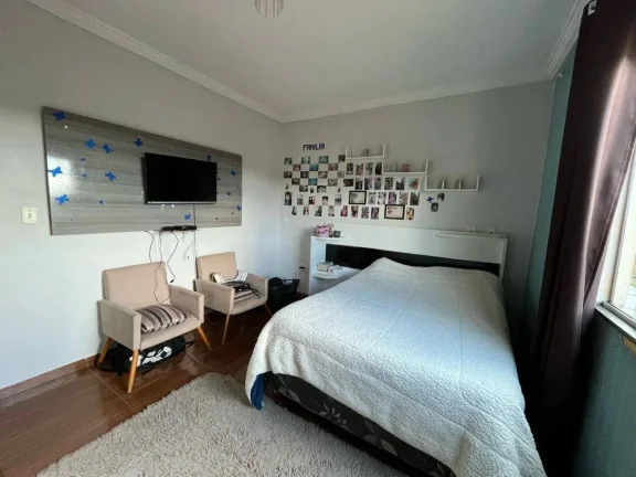 Imagem Cobertura com Potencial para Terraço – 2 Quartos, Sacada e Excelente Localização!