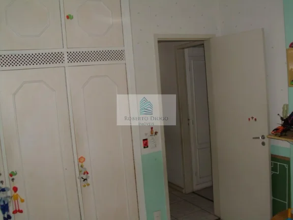 Imagem Imóvel à venda em Icaraí, Niterói-RJ: Apartamento de 3 quartos com suíte, sala ampla e vaga de garagem. Venha conferir!