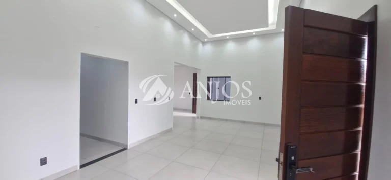 Imagem CASA À VENDA DE ALTO PADRÃO, CONFORTO E LAZER COMPLETO, EM SINOP - MT.