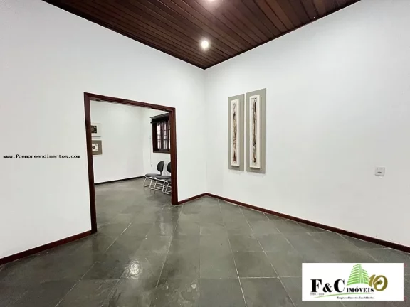 Imagem Casa Comercial para Locação em Limeira, Vila Claudia, 2 dormitórios, 1 suíte, 2 banheiros, 2 vagas