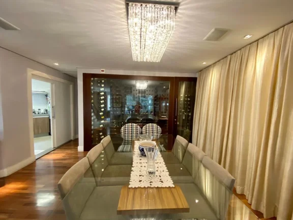Imagem Cobertura 248 M², 3Q, 3 suítes, 4 banheiros, 3 vagas, sauna, piscina, churrasqueira, adega, gazebo, gerador, closet, lareira.