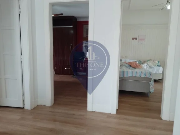 Imagem Imóvel à venda em São Paulo-SP: Casa deslumbrante no Pacaembu com 3 quartos, 1 suíte, 2 salas, 3 banheiros, 4 vagas e 450m² de área.