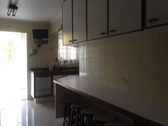 Imagem Casa com 3 dormitórios, 234 m² - venda por R$ 750.000,00 ou aluguel por R$ 4.680,00/mês - Vila Correa - Ferraz de Vasconcelos/SP