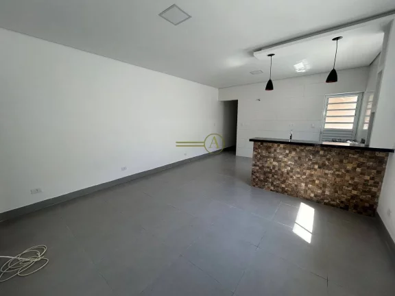 Imagem Casa à venda com 3 suítes em bairro seguro, a poucos passos da delegacia