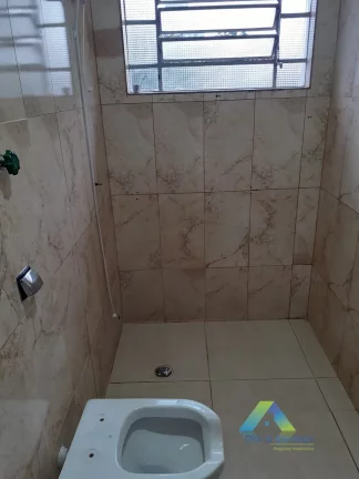 Imagem CASA TÉRREA COM 4 DORMITÓRIOS, 5 VAGAS E PISCINA EM JARDIM DA SAÚDE/SP!