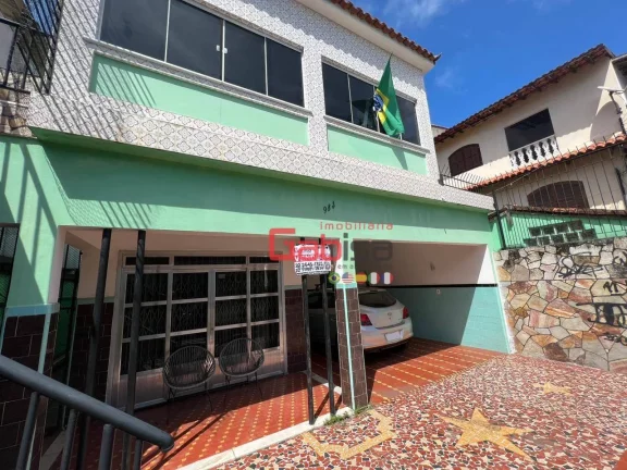 Imagem Casa com 8 dormitórios à venda, 220 m² por R$ 1.200.000,00 - Centro - Cabo Frio/RJ