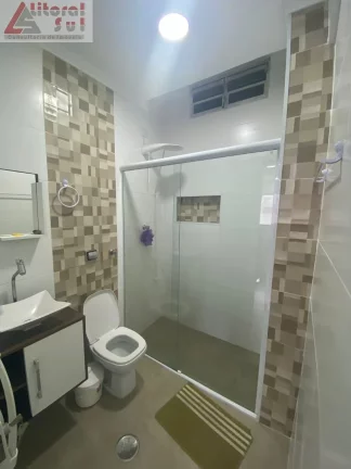 Imagem Apartamento à venda em Praia Grande-SP, bairro Tupi: 1 quarto, 1 sala, 1 banheiro, 60m² de área. Confira!