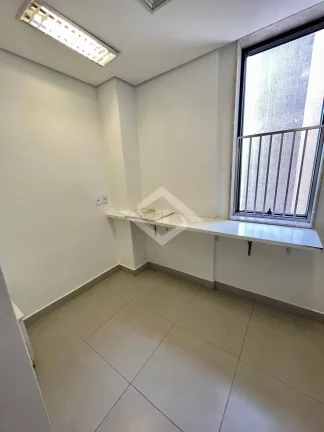 Imagem Excelente Andar de 375m2 com Vista frontal para Baia de Guanabara
