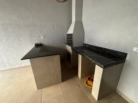 Imagem Casa Averbada Com 3 Quartos na FRG - R$320 mil