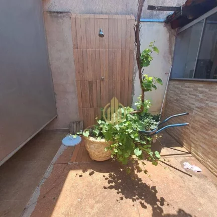 Imagem Casa com 2 dormitórios à venda, 200 m² por R$ 450.000 - Jardim Maria Goretti - Ribeirão Preto/SP