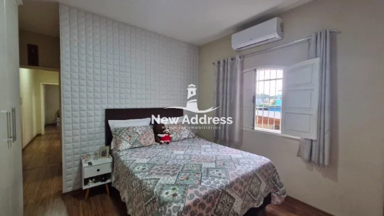 Imagem Duas casas com ponto comercial em terreno de 335m² em Rosa da Penha. Amplas, bem cuidadas e com estrutura para kitnets. Ideal para morar ou investir.