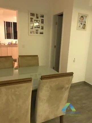 Imagem Sobrado em condomínio com 124m² - 2 dormitórios sendo 1 suíte com varanda, 2 banheiros e um lavabo,